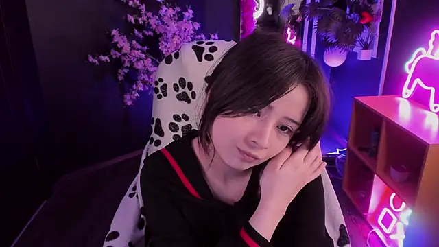 Snapshot of May_Ling chatting on May 24, 11:43 am May Ling online show from May 24, 11:43 am