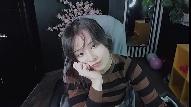 May Ling online show from March 12, 10:25 pm