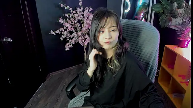 May Ling online show from March 14, 9:32 pm