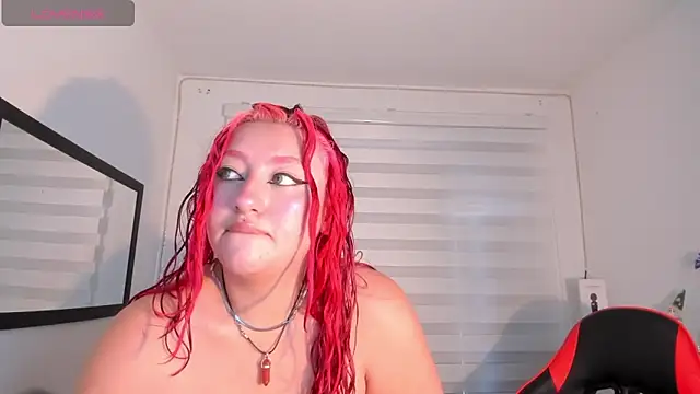 Emily Jonesh online show from April 14, 12:43 pm