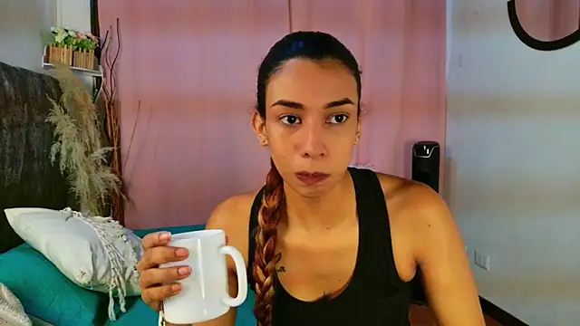 Snapshot of MelanyStone_ chatting on February 24, 2:07 pm MelanyStone online show from February 24, 2:07 pm