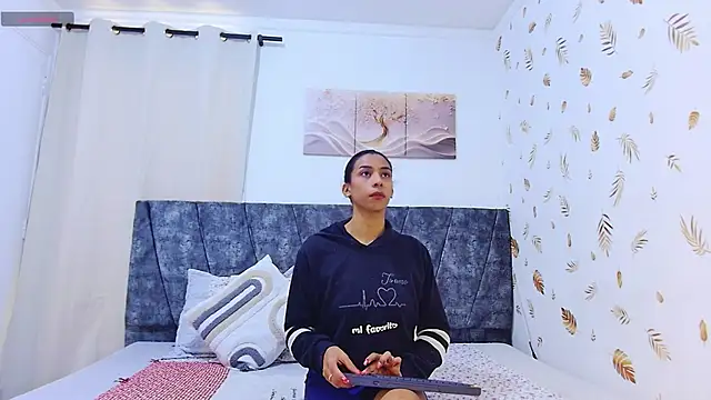 MelanyStone  online show from April 2, 3:08 pm