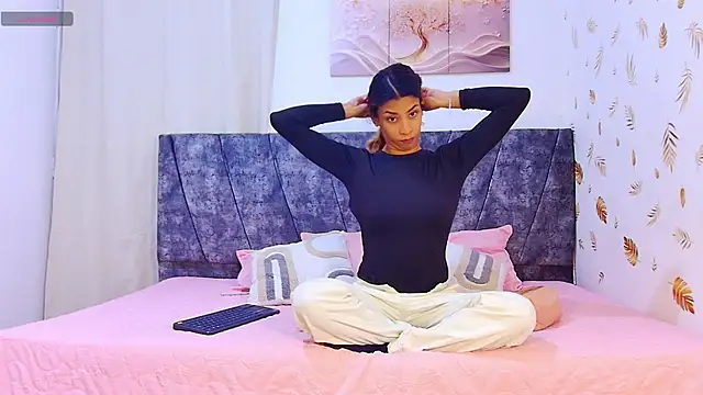 MelanyStone  online show from April 6, 1:12 pm