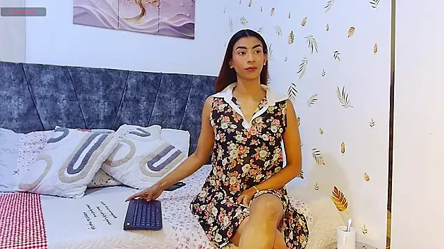 MelanyStone  online show from April 1, 1:34 pm