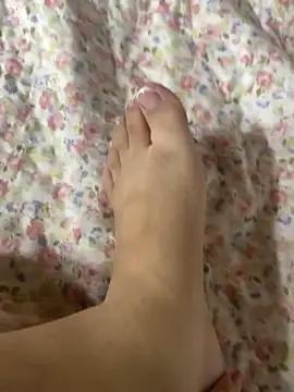 Snapshot of Andrea_1289 chatting on February 11, 12:10 am Andrea 1289 online show from February 11, 12:10 am