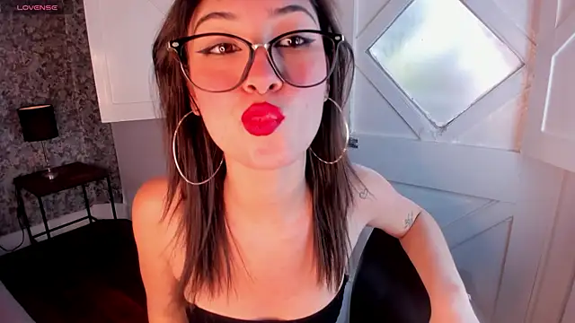 Honey Sweet777  online show from April 17, 8:33 pm