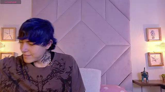 Sateh and Hikary online show from March 16, 9:39 pm