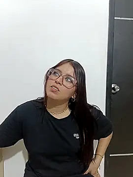 Royal street 1 online show from February 11, 3:17 am