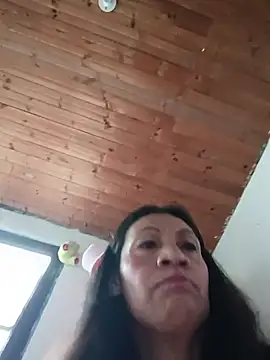 Layla Zaid online show from April 8, 1:12 pm