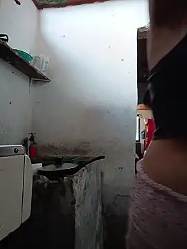 Layla Zaid online show from March 7, 2:22 pm