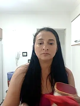 Snapshot of luamel2126 chatting on March 4, 12:13 pm luamel2126 online show from March 4, 12:13 pm