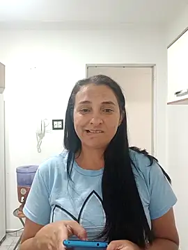 Snapshot of luamel2126 chatting on February 28, 3:33 pm luamel2126 online show from February 28, 3:33 pm