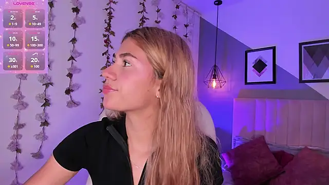 Chris Velvett online show from April 13, 6:34 pm