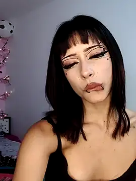 Snapshot of emma_cg chatting on June 25, 8:36 pm emma cg online show from June 25, 8:36 pm