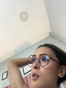 NataliaRivera  online show from March 20, 11:44 am