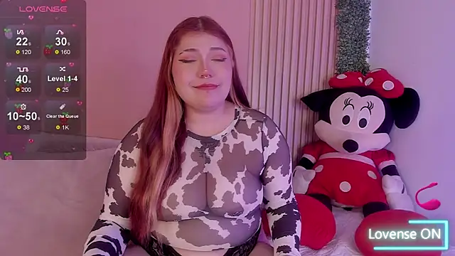 Winnie cutee online show from April 22, 1:23 am
