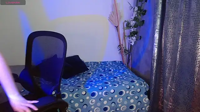 Scarlett Laurent online show from March 20, 4:24 am