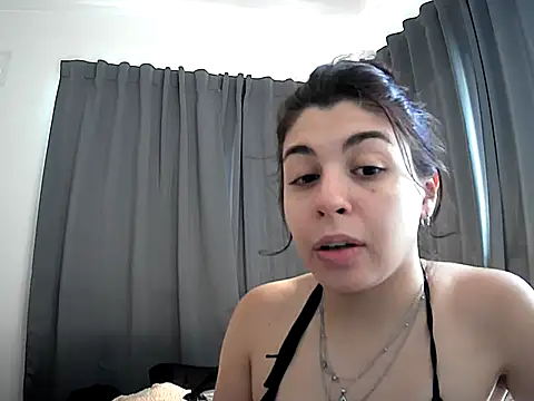 violetazein7 online show from February 17, 7:22 pm