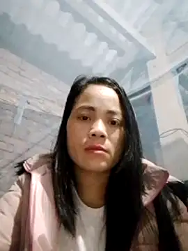 Snapshot of molly-xx chatting on February 13, 12:32 am molly-xx online show from February 13, 12:32 am