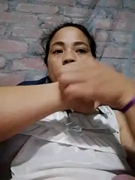Snapshot of molly-xx chatting on June 22, 6:49 pm molly-xx online show from June 22, 6:49 pm