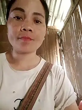 molly-xx online show from April 15, 5:02 am