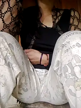 Snapshot of molly-xx chatting on June 10, 11:50 pm molly-xx online show from June 10, 11:50 pm