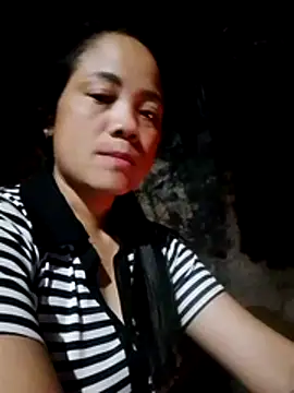 Snapshot of molly-xx chatting on July 17, 10:51 pm molly-xx online show from July 17, 10:51 pm
