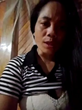 Snapshot of molly-xx chatting on June 15, 7:24 pm molly-xx online show from June 15, 7:24 pm