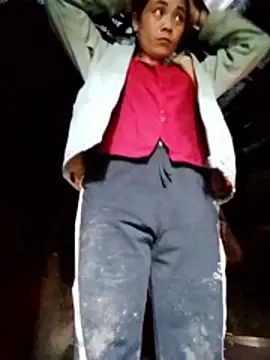 molly-xx online show from April 2, 5:25 am