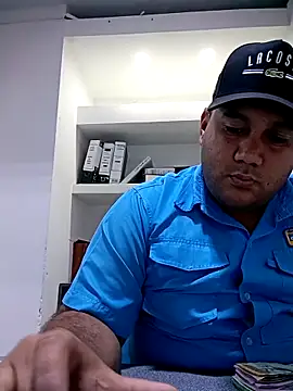 Mohamed1627 online show from April 18, 1:30 am