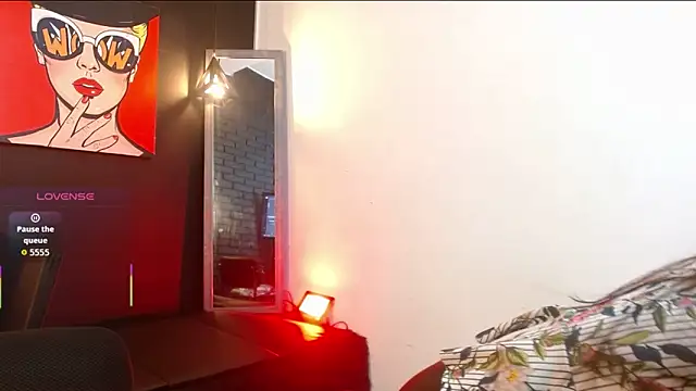 Victoria 1126 online show from March 11, 7:19 pm