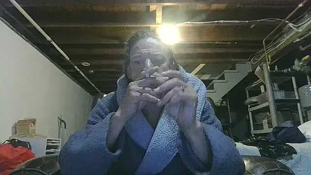 ShadowLove85 online show from July 4, 6:31 am