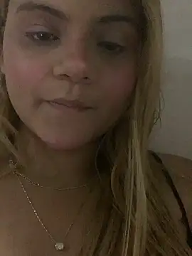 ayla0881 online show from February 17, 2:53 am