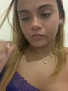 ayla0881 online show from March 18, 11:05 pm