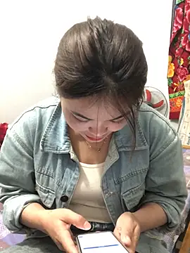 newbaby1 online show from February 25, 1:33 pm