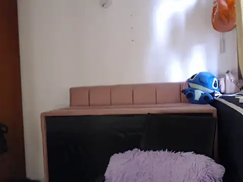 Snapshot of alaina_blesssed chatting on February 14, 5:02 pm alaina blesssed online show from February 14, 5:02 pm