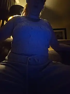 Snapshot of ShySweetheart chatting on March 24, 4:23 am ShySweetheart online show from March 24, 4:23 am