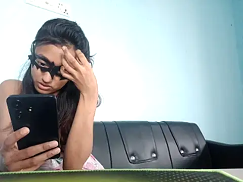 whisperingPassion online show from February 14, 10:37 am