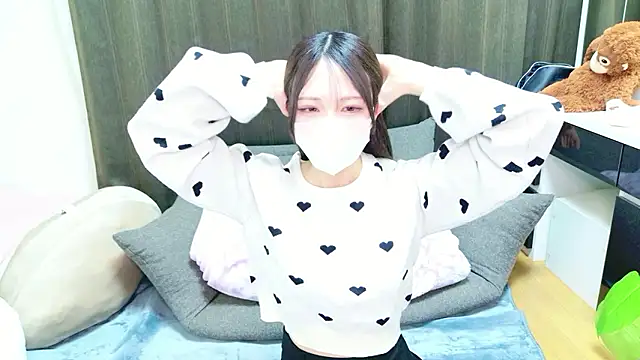 runa 567 online show from March 12, 7:18 pm