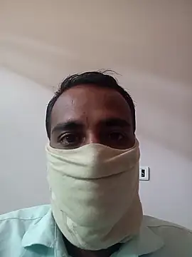 Snapshot of kuldeep12341 chatting on February 28, 6:57 am kuldeep12341 online show from February 28, 6:57 am