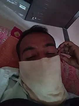 Snapshot of kuldeep12341 chatting on March 1, 6:35 am kuldeep12341 online show from March 1, 6:35 am