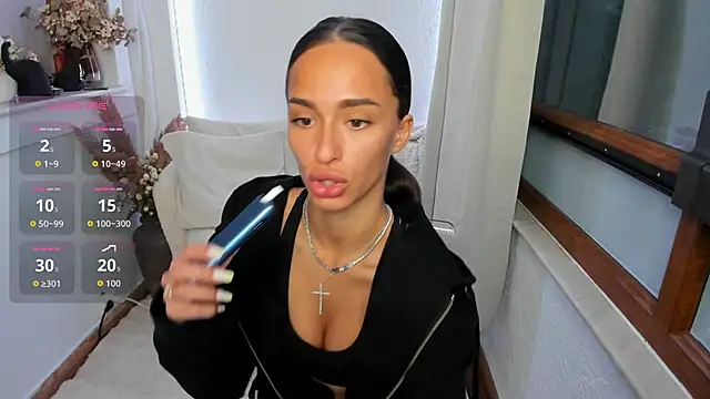 EvaK  online show from April 20, 3:20 am