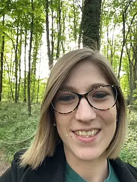 blondie-27 online show from April 27, 5:00 pm