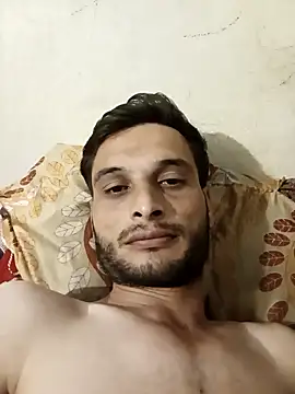 Snapshot of Beinghorny83 chatting on March 1, 8:09 pm Beinghorny83 online show from March 1, 8:09 pm