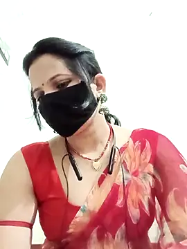 karishma Bhabhi online show from April 19, 4:52 pm