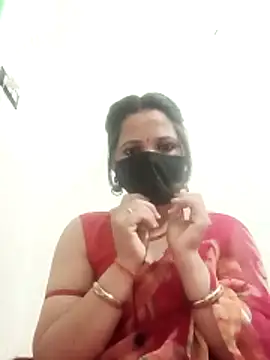 karishma Bhabhi online show from April 10, 4:47 pm