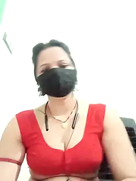 karishma Bhabhi online show from April 28, 10:14 pm