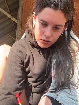 Snapshot of fairy_bell chatting on February 17, 1:14 am fairy bell online show from February 17, 1:14 am