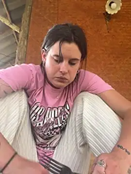 Snapshot of fairy_bell chatting on February 26, 8:25 am fairy bell online show from February 26, 8:25 am