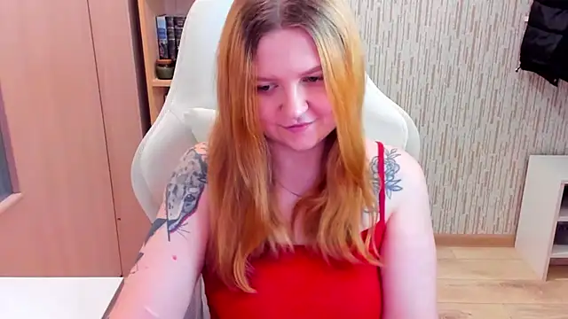 AnitaXVine online show from March 7, 11:05 am